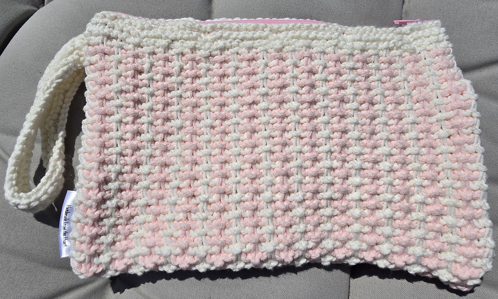 Hand Knit Zippered Project Bag – Light Pink